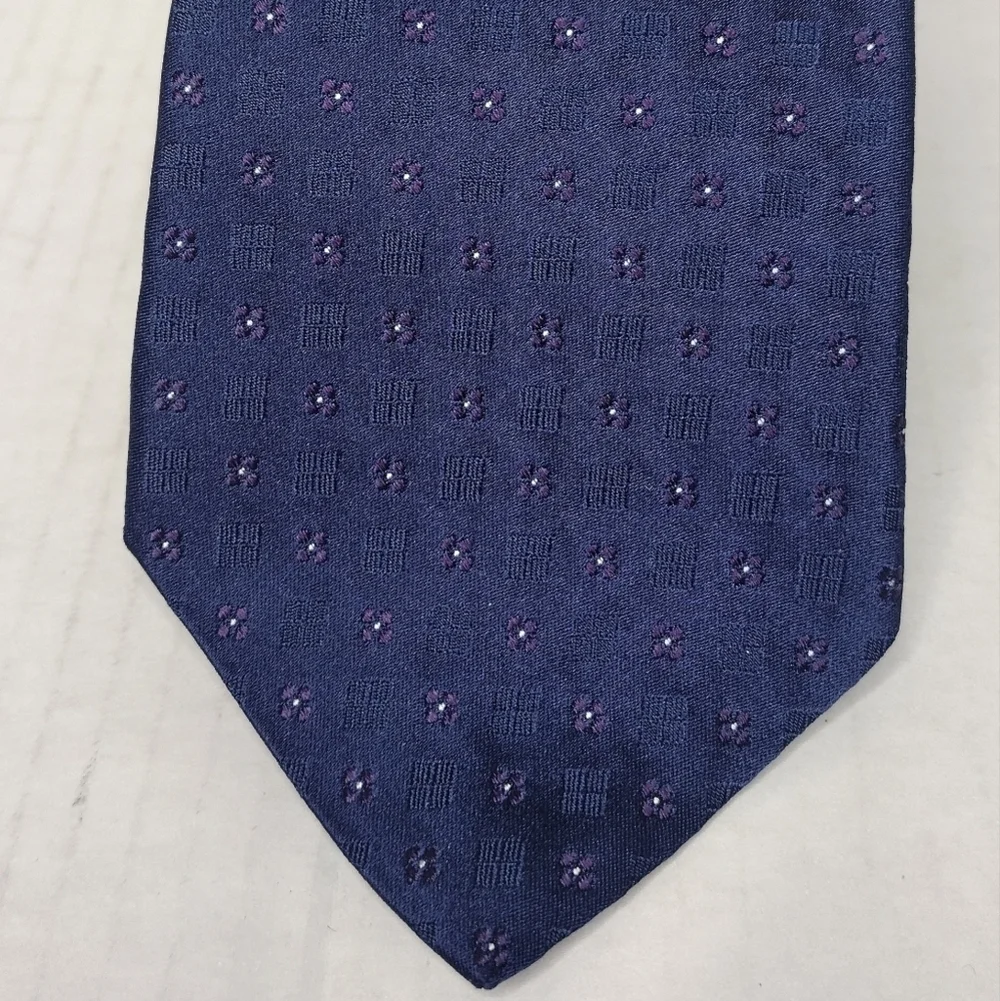 NWT Brooks Brothers Men's 100% Silk Blue Floral Business Tie 42R